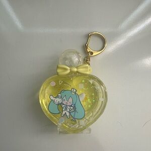 Cinnamoroll x Puka Puka Keychain